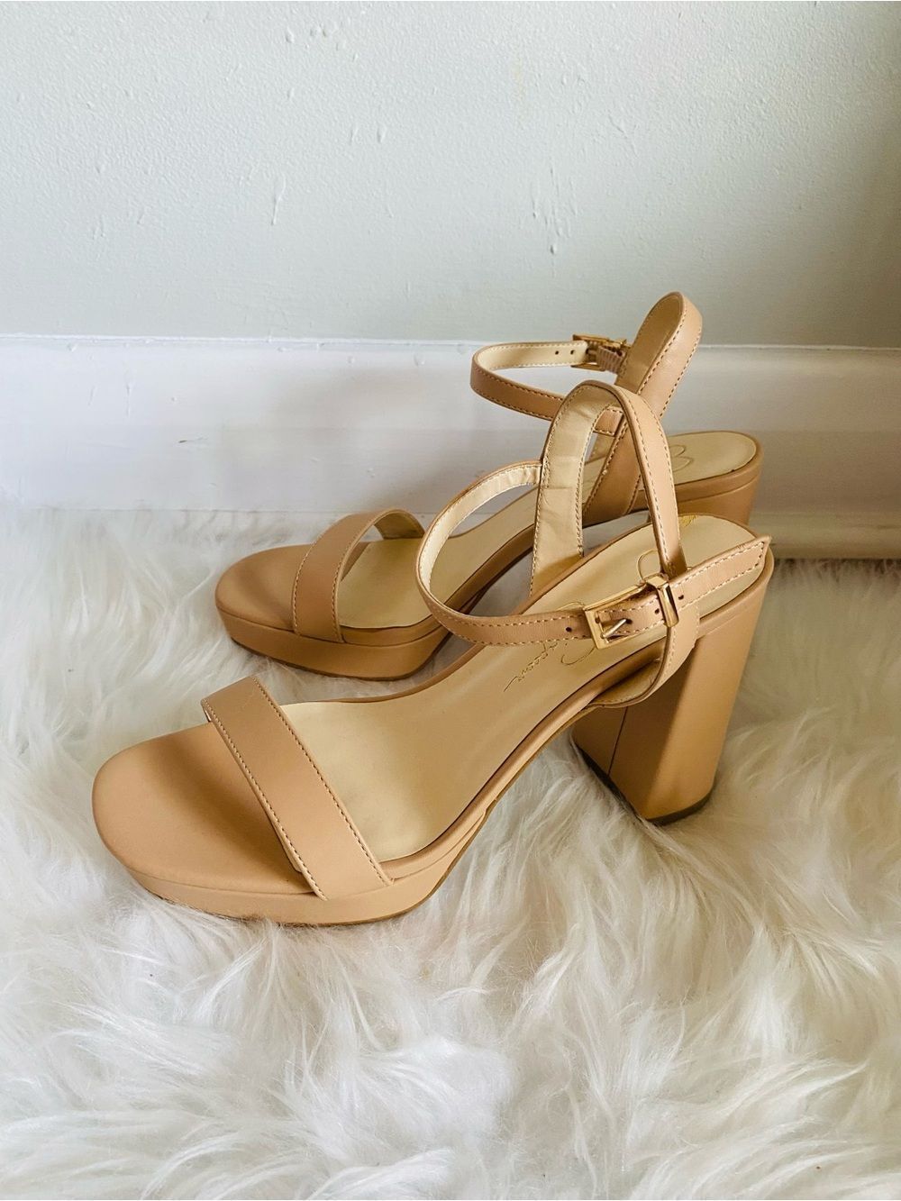 🛍️Jessica Simpson Nude Platform Block Heel Sandal. Never Worn